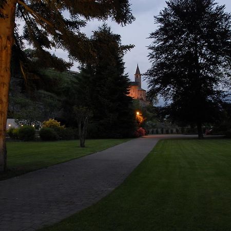 B&B Le Camelie Домодоссола Экстерьер фото
