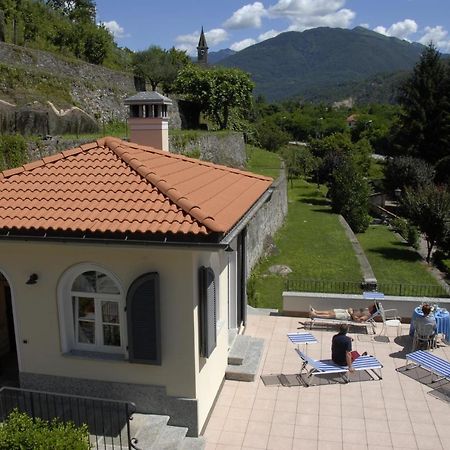 B&B Le Camelie Домодоссола Экстерьер фото