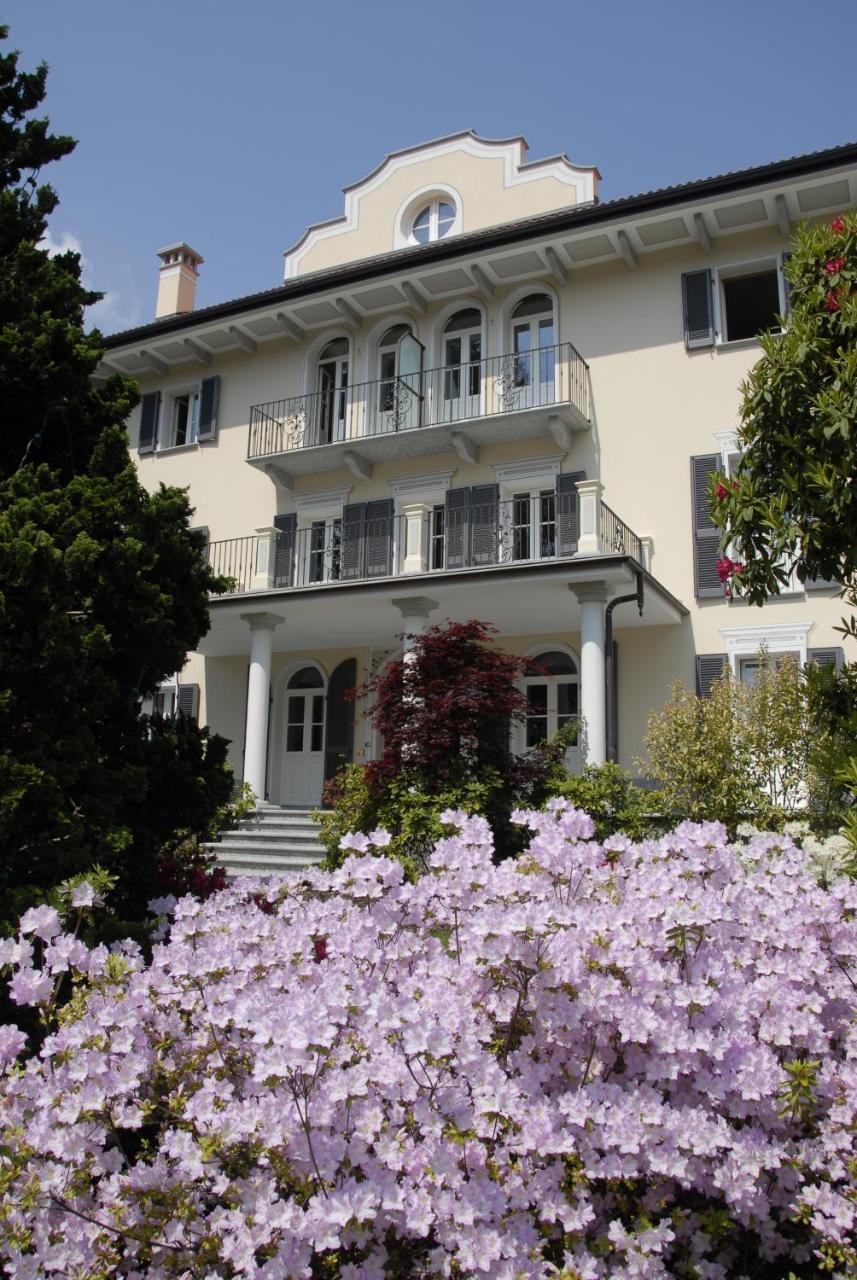 B&B Le Camelie Домодоссола Экстерьер фото