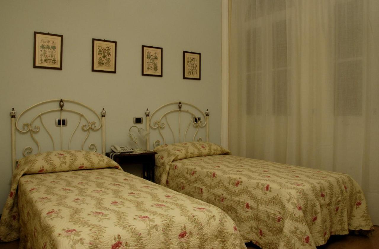 B&B Le Camelie Домодоссола Экстерьер фото